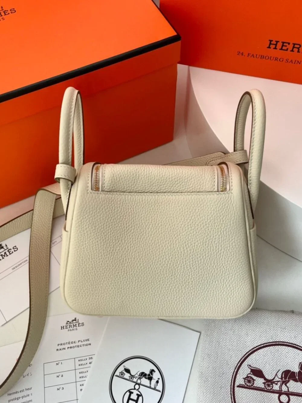Classic Hermes Bags: A Stylish and Versatile Choice for Elegance